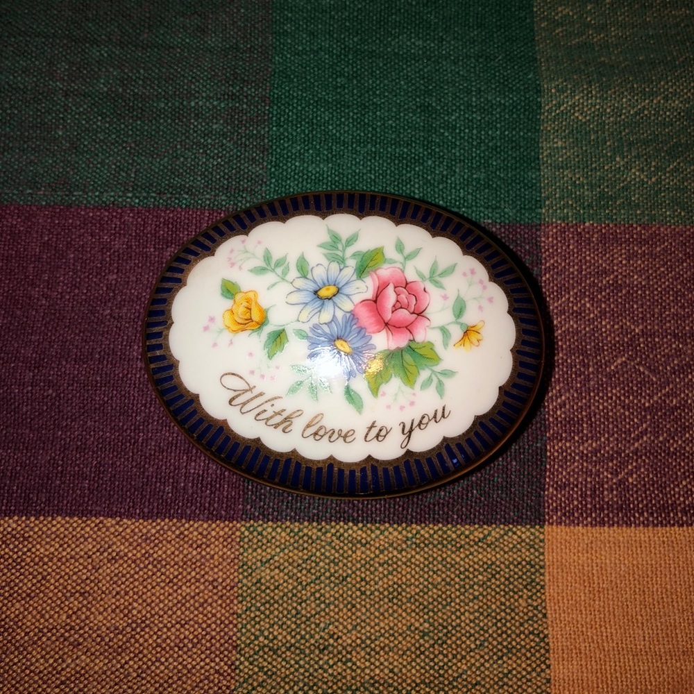 Vintage decorative pill/ ring box